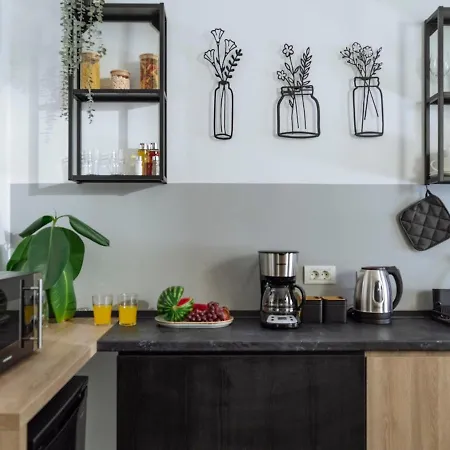 23 - New Building & Parking Apartament *