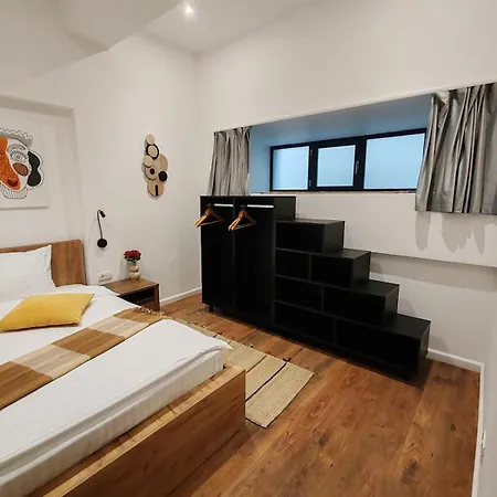 23 - New Building & Parking * בוקרשט