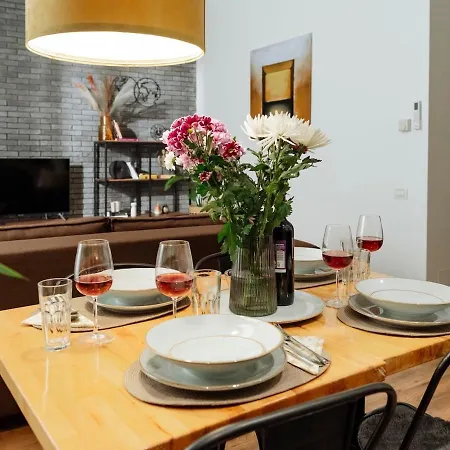 Apartament 23 - New Building & Parking *