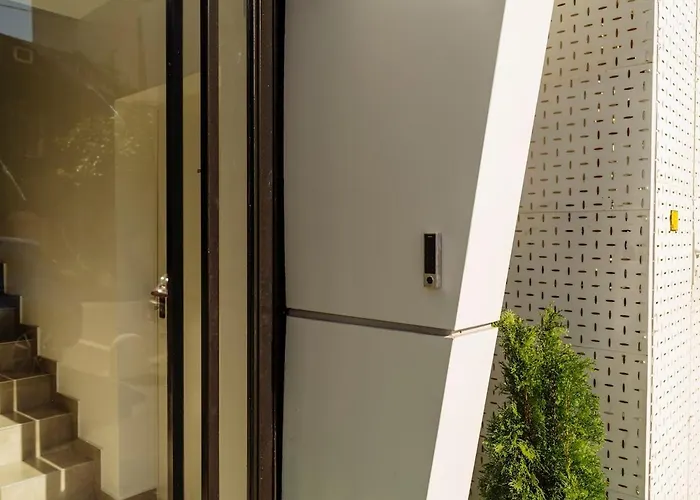 Apartment 23 - New Building & Parking *