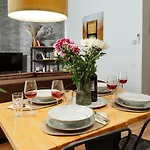 Apartment 23 - New Building & Parking *
