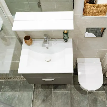 23 - New Building & Parking Apartamento Bucarest